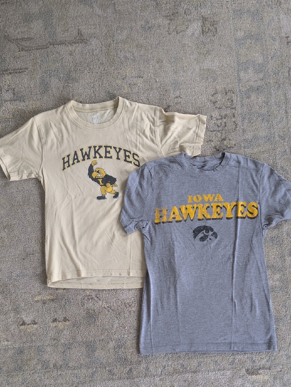 Iowa Hawkeyes Kids Graphic T-Shirts - Gray & Cream (Pair)